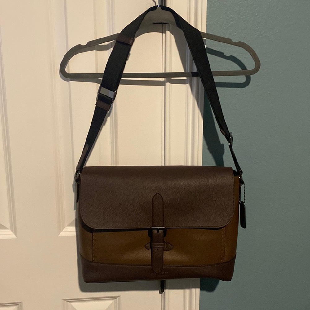 NWOT Authentic Coach Mens Messenger bag - Picture 2 of 16